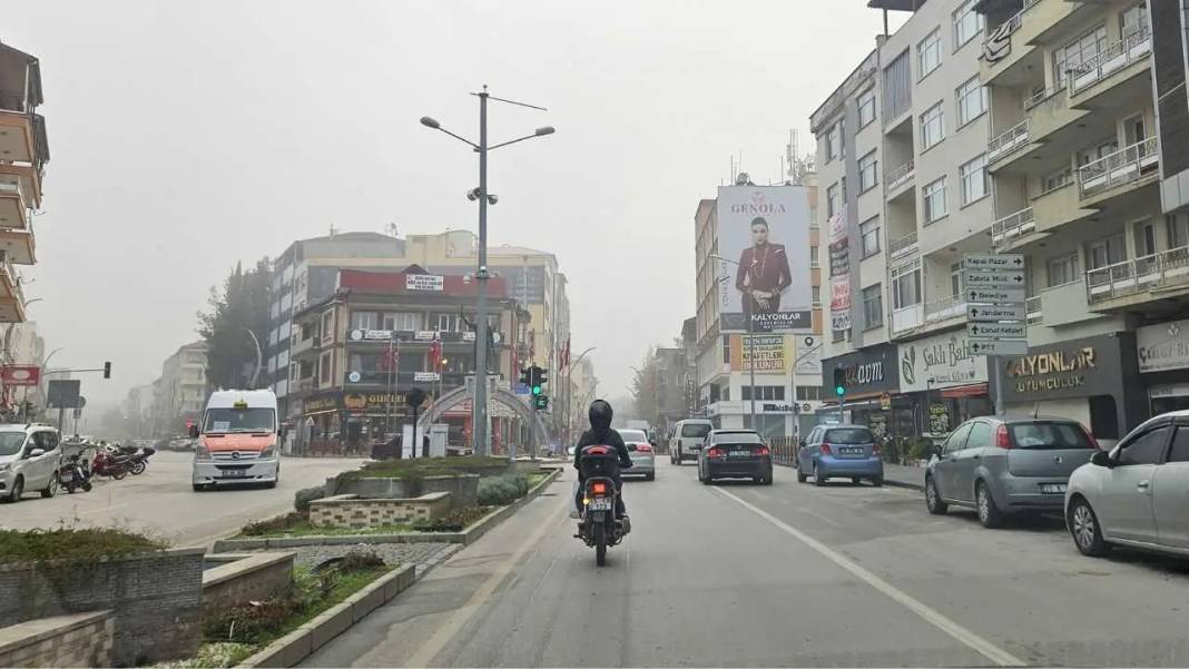 Antalya-Burdur Yolunu Sis Esir Aldı! Zor Anlar Böyle Görüntülendi 5